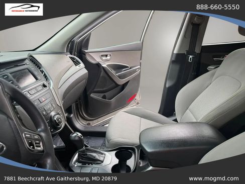 Used 2017 Hyundai Santa Fe Sport FWD image 18