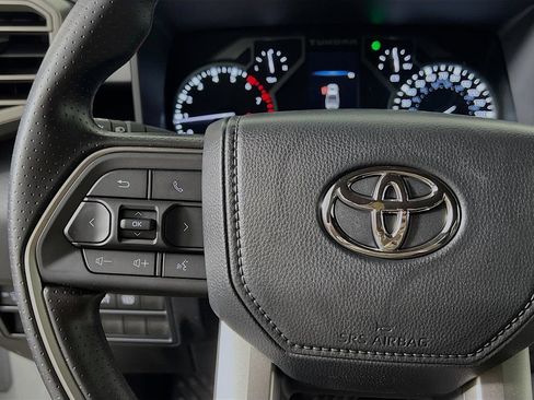 Used 2025 Toyota Tundra SR5 AWD/4WD image 16