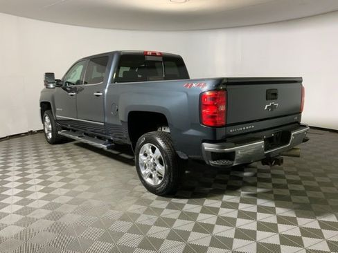 Used 2018 Chevrolet Silverado 2500 LTZ w/ Duramax Plus Package image 9