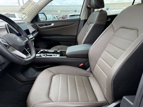 Used 2026 Volkswagen Atlas SEL AWD/4WD image 22