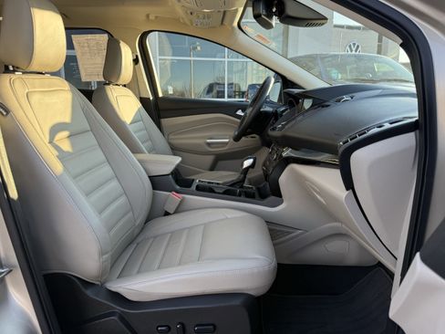 Used 2018 Ford Escape Titanium w/ Ford Safe & Smart Package image 5