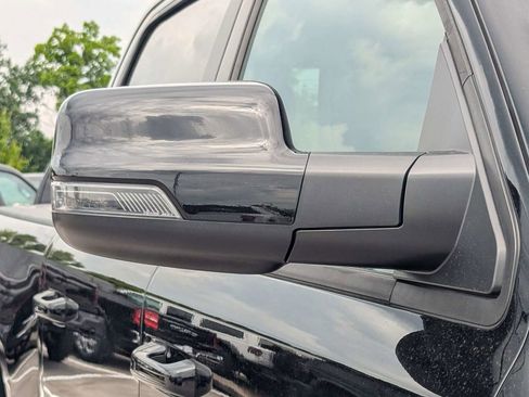 Used 2023 RAM 1500 Laramie AWD/4WD image 12