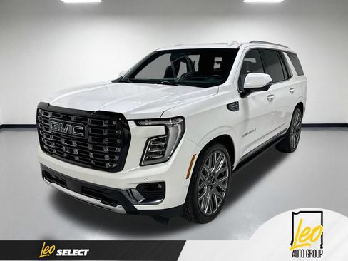 Used 2025 GMC Yukon Denali Ultimate AWD/4WD image 1
