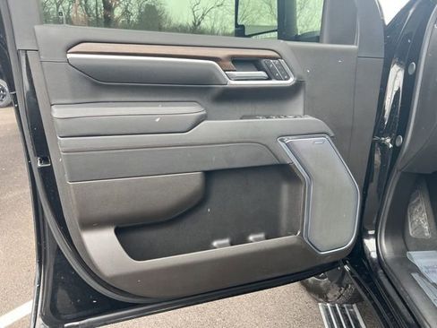 Used 2025 Chevrolet Silverado 2500 High Country w/ High Country Premium Package image 4