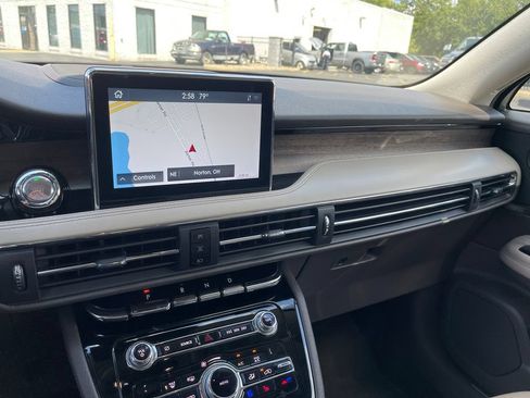 Used 2020 Lincoln Corsair Reserve w/ Appearance Package AWD/4WD image 17