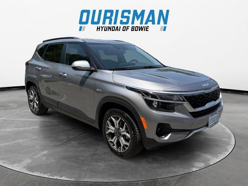 Used 2023 Kia Seltos EX AWD/4WD image 1