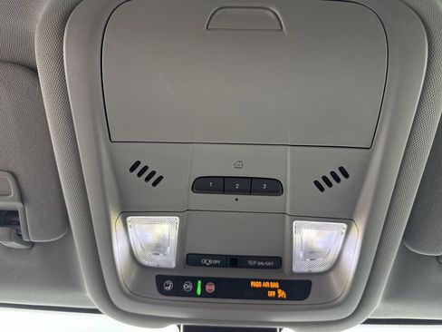 Used 2020 GMC Terrain SLT w/ Preferred Package image 36