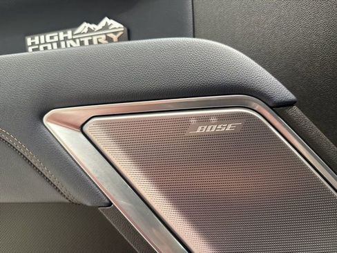 Certified 2022 Chevrolet Silverado 1500 High Country w/ Technology Package image 25