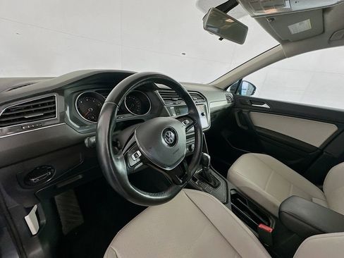 Used 2019 Volkswagen Tiguan SE image 9