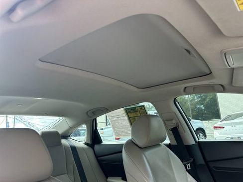 Used 2023 Honda Accord EX-L image 19
