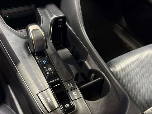 Used 2023 Toyota Crown AWD/4WD image 30