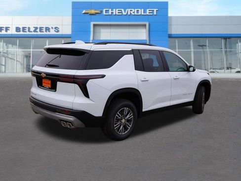 New 2026 Chevrolet Traverse LT w/ Driver Confidence Package image 3