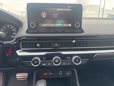 Used 2023 Honda Civic Sport image 18