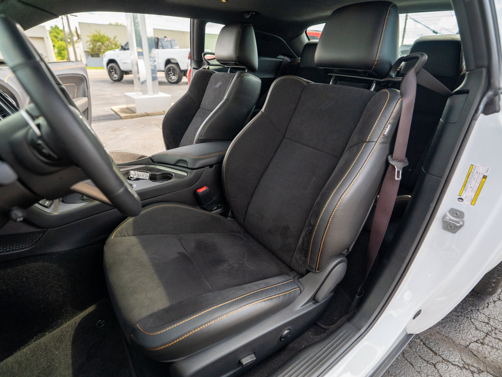 Used 2022 Dodge Challenger R/T Scat Pack RWD image 14