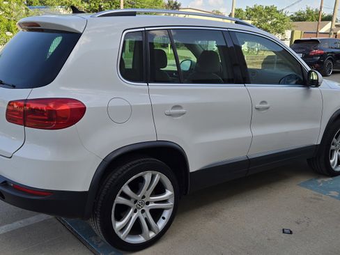 Used 2013 Volkswagen Tiguan SEL FWD image 9