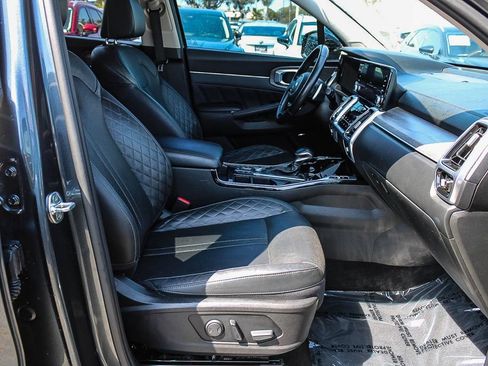 Used 2021 Kia Sorento SX Prestige AWD/4WD image 16