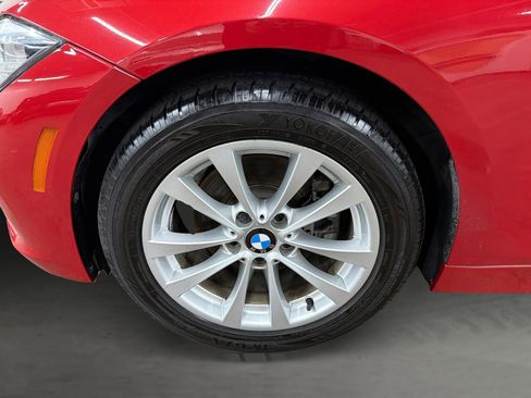 Used 2016 BMW 320i Sedan RWD image 14