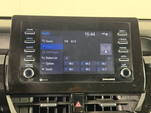 Used 2023 Toyota Camry SE FWD image 23