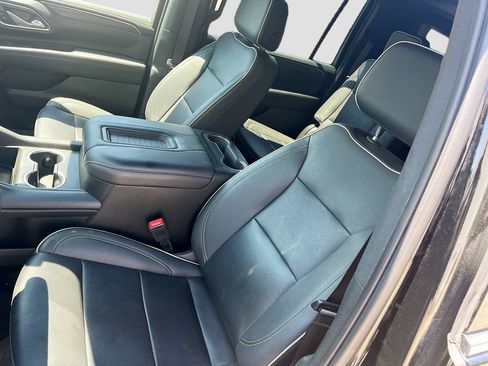 Used 2023 GMC Yukon XL SLT w/ SLT Premium Package AWD/4WD image 20