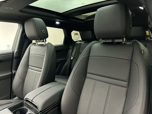Used 2026 Land Rover Range Rover Evoque S AWD/4WD image 9