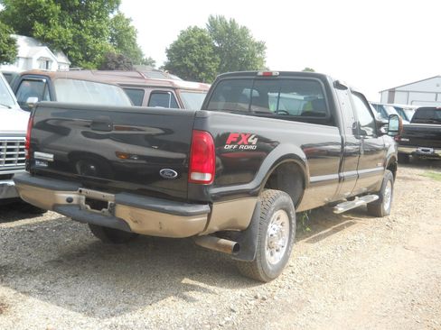 Used 2005 Ford F250 4x4 SuperCab Super Duty image 4