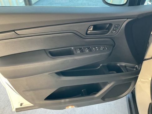 New 2026 Honda Odyssey EX-L image 5