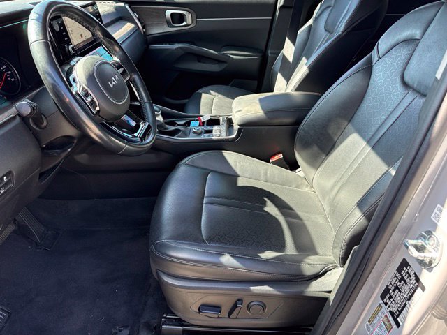 Used 2023 Kia Sorento EX w/ Panoramic Sunroof Package FWD image 10