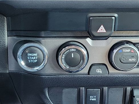 Used 2023 Toyota Tacoma TRD Sport image 25