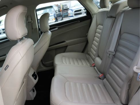 Used 2019 Ford Fusion SEL FWD image 25