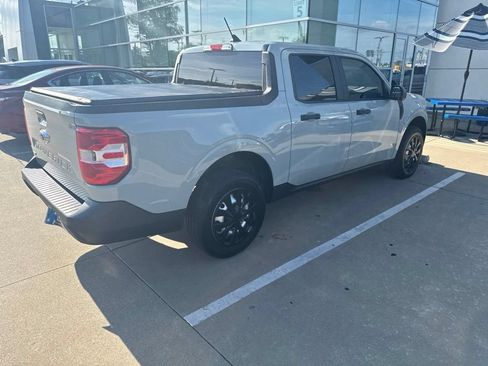 Used 2022 Ford Maverick XL FWD image 5