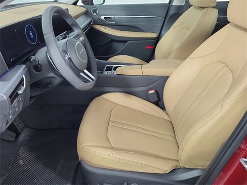 Used 2025 Hyundai Sonata Limited image 15