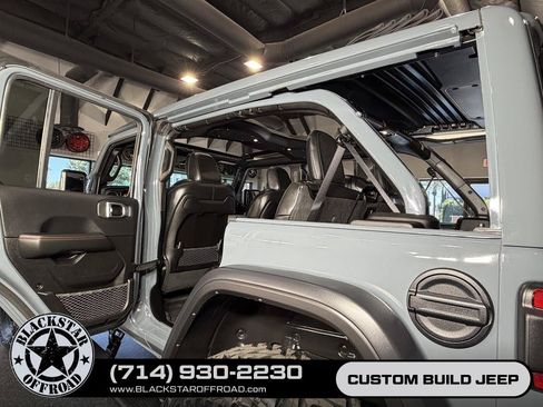 Used 2024 Jeep Wrangler Unlimited Rubicon w/ Capability Package AWD/4WD image 6