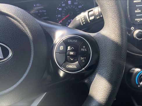 Used 2021 Kia Soul S FWD image 25