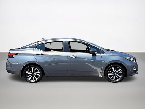 Used 2025 Nissan Versa SV w/ Trunk Package FWD image 2