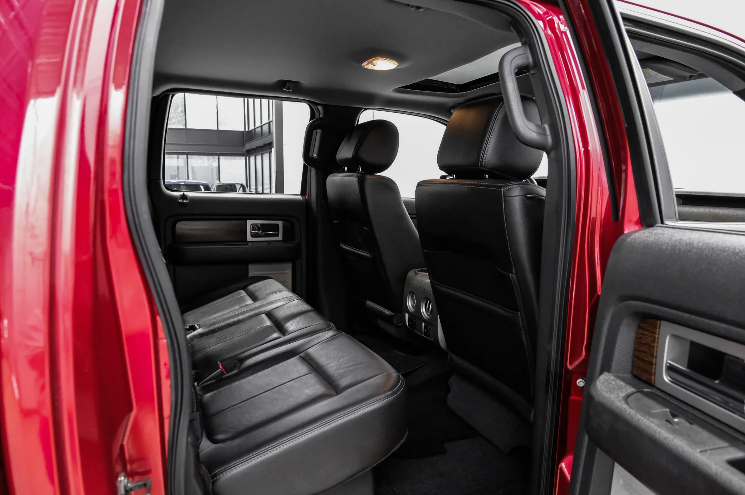 Used 2014 Ford F150 Lariat w/ Equipment Group 502A Luxury AWD/4WD image 41