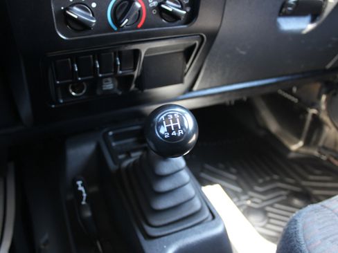 Used 2004 Jeep Wrangler SE w/ Ecco Tire & Wheel Group AWD/4WD image 24