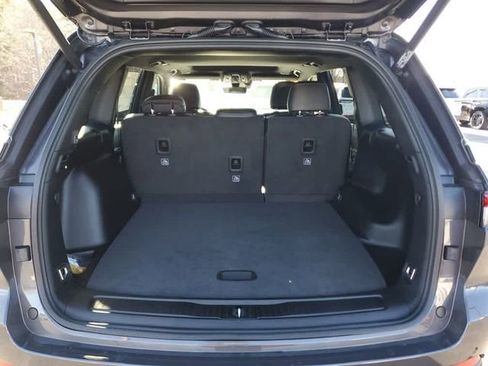 New 2026 Jeep Grand Cherokee Altitude AWD/4WD image 10