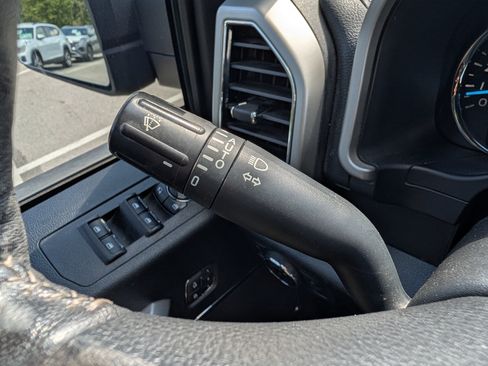 Used 2019 Ford F150 Lariat w/ Equipment Group 502A Luxury AWD/4WD image 28
