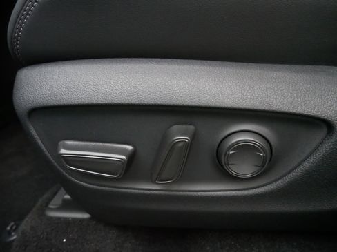 Certified 2025 Toyota RAV4 XLE Premium image 21