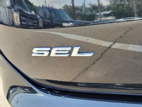 Used 2023 Ford Edge SEL AWD/4WD image 5