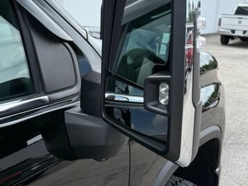 Certified 2024 Chevrolet Silverado 2500 High Country w/ High Country Premium Package AWD/4WD image 19