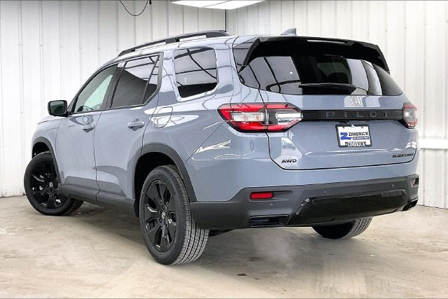 New 2026 Honda Pilot Black Edition image 5