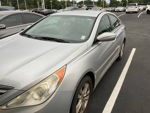 Used 2013 Hyundai Sonata GLS w/ Popular Equipment Pkg FWD image 9