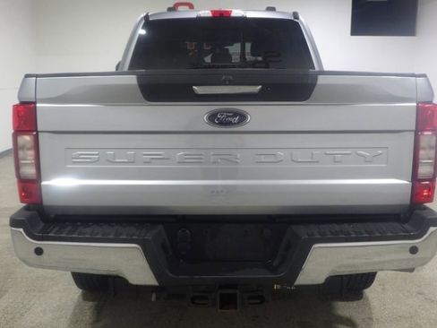 Used 2022 Ford F350 Lariat w/ Chrome Package image 3