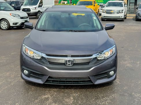 Used 2017 Honda Civic EX-T image 3