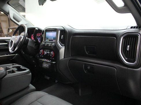 Used 2021 Chevrolet Silverado 1500 LT RWD image 20