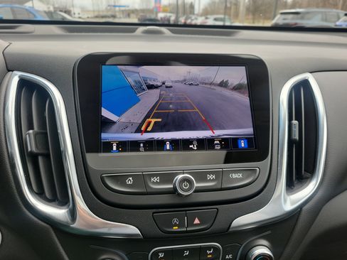 Used 2022 Chevrolet Equinox LT image 10