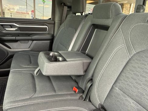 Used 2025 RAM 1500 Big Horn AWD/4WD image 32