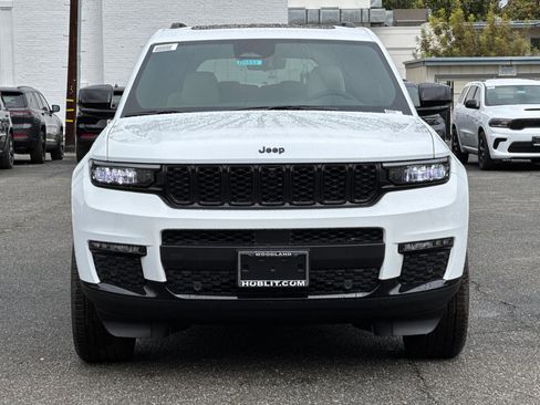 New 2025 Jeep Grand Cherokee L Limited w/ Luxury Tech Group II image 8