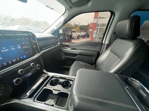 Used 2024 Ford F250 Lariat image 18